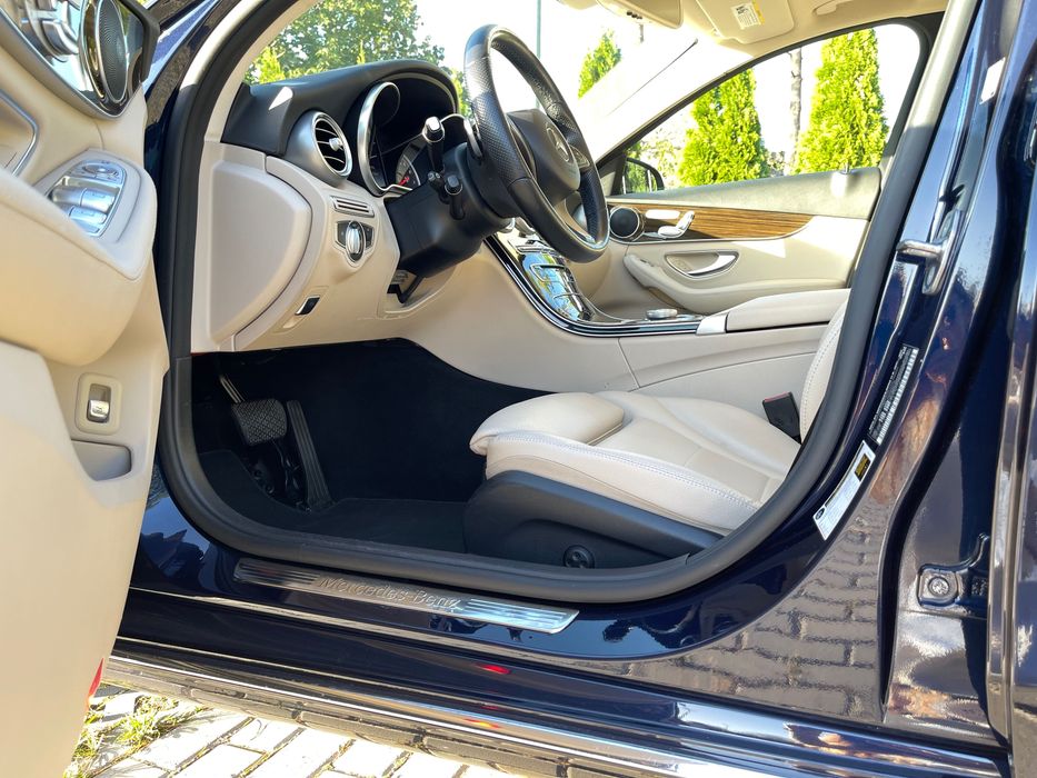 Mercedes-Benz C-Class 2017