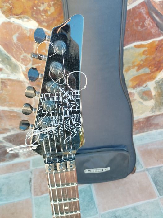 Guitarra  variax JTV89F