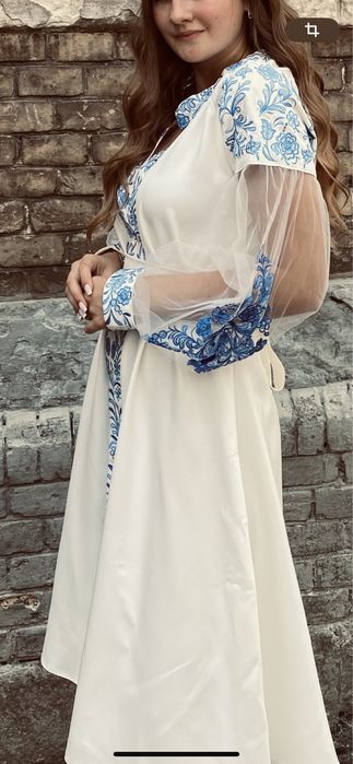 вишита сукня для дівчини