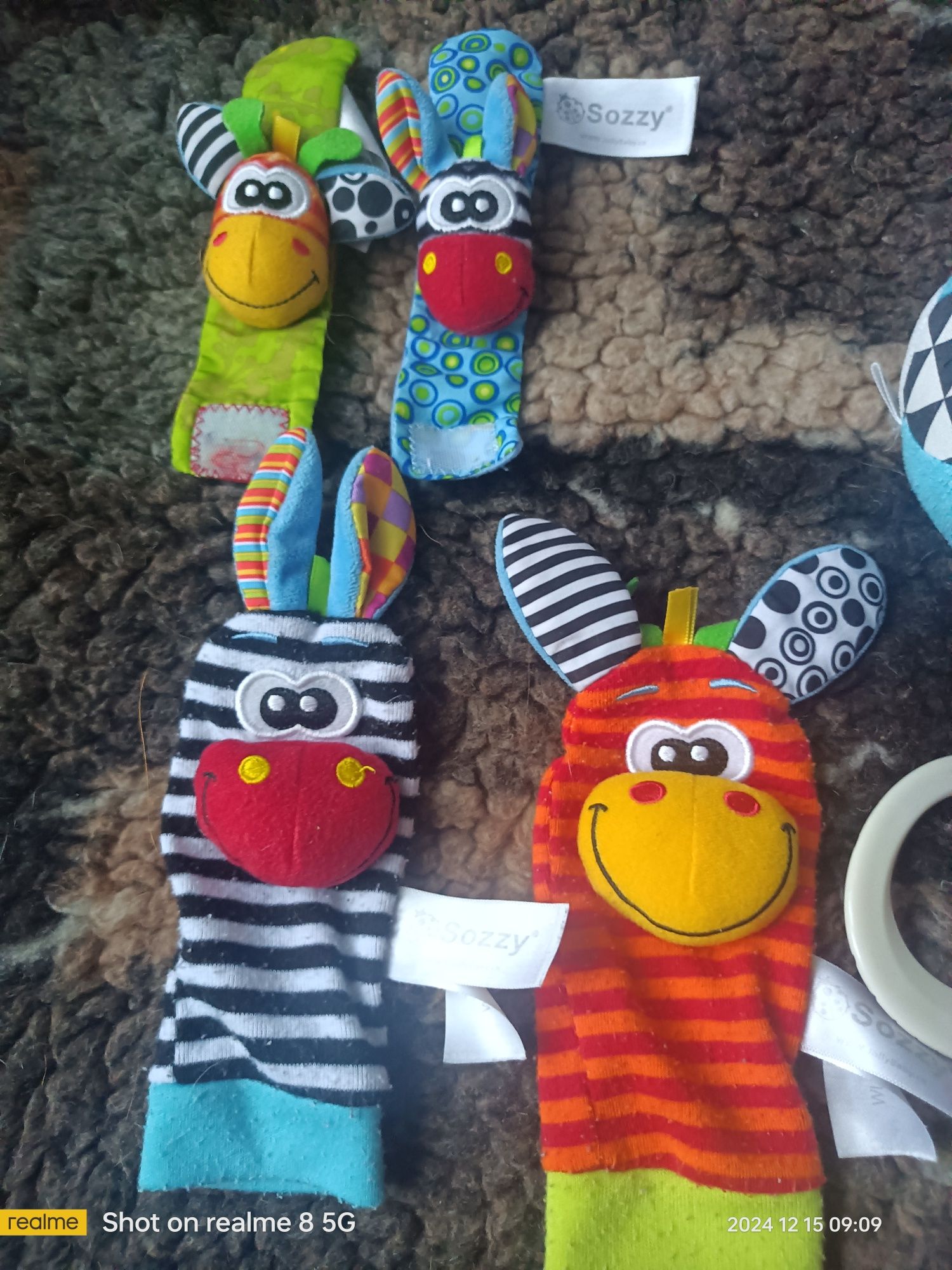 Mata edukacyjna sensoryczna Canpol babies, plus zabawki sensoryczne
