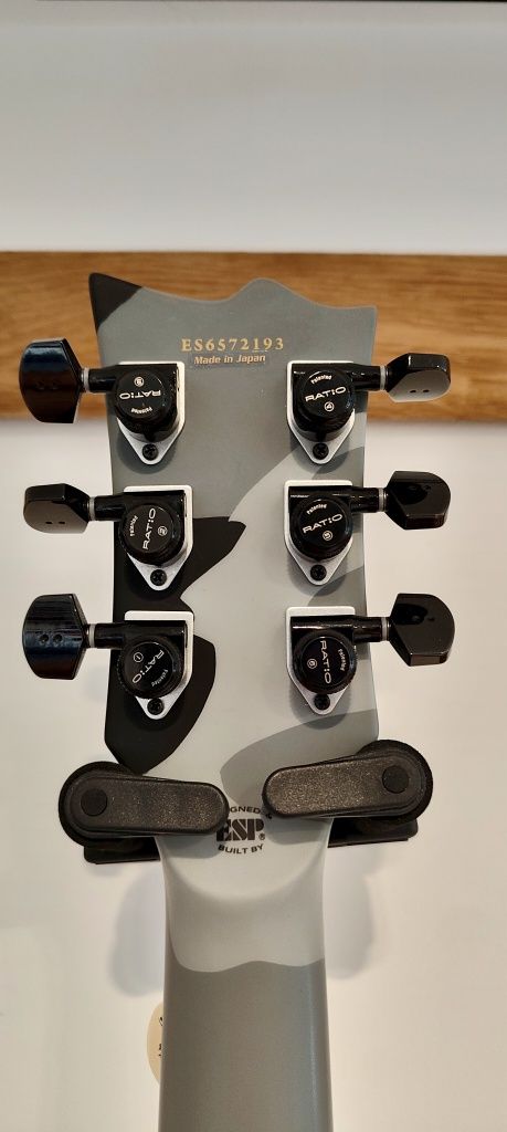 ESP E-II Viper EMG 57TW/66TW