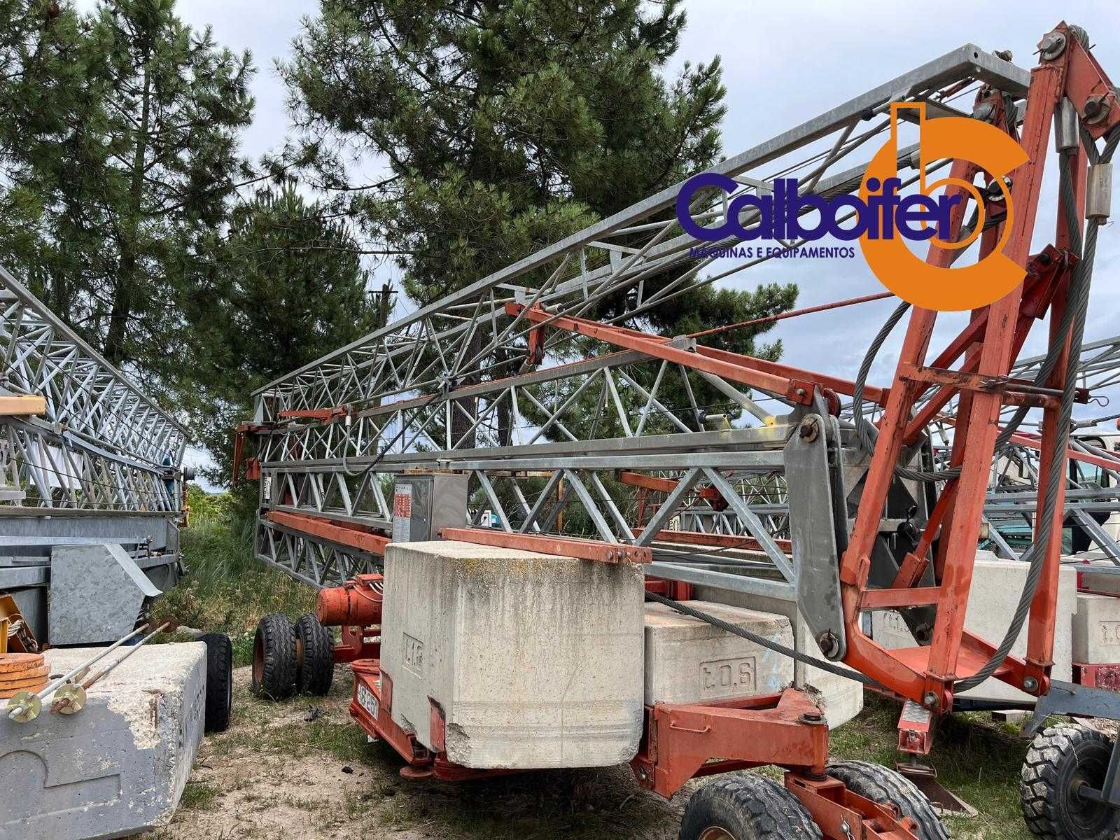 Grua automontante 24m