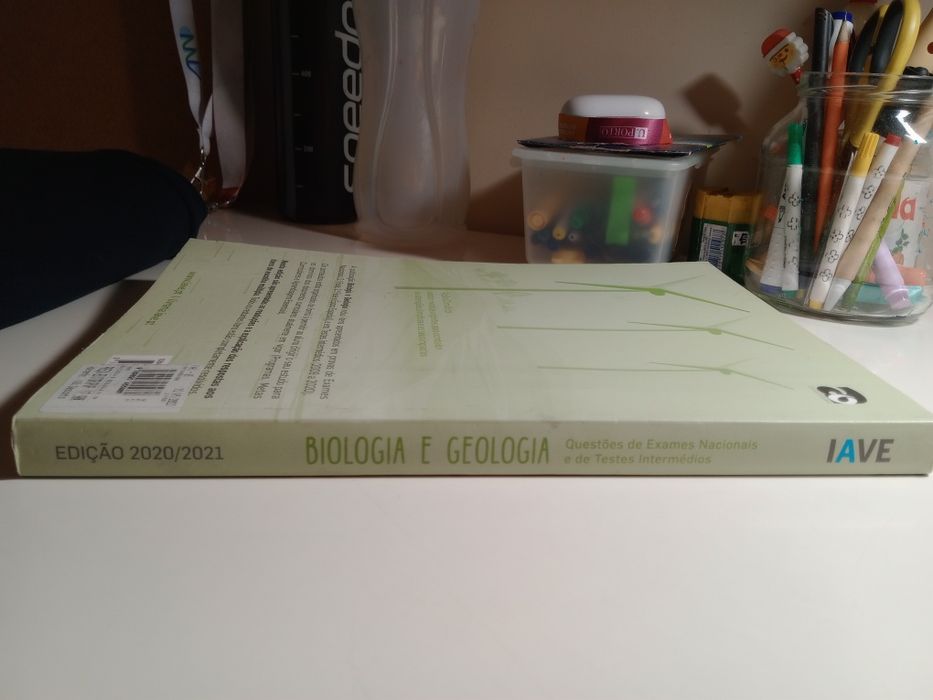 Livro de exame biologia e geologia