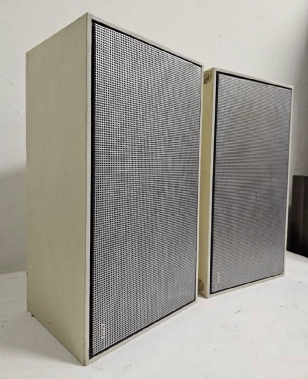 Kolumny Heco Profesjonalny P4001. 40 W/55 W