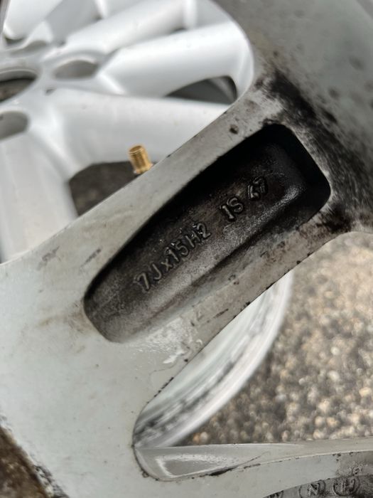 Продам алюмінієві диски BMW (R15)
