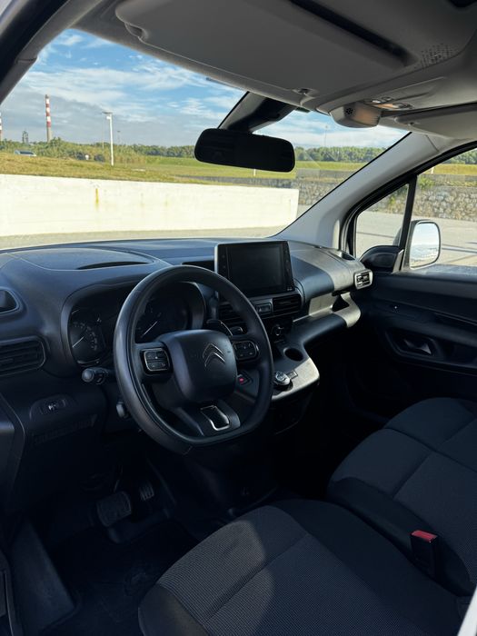 Citroën Berlingo 2021 - muito bem conservada / pronto a usar