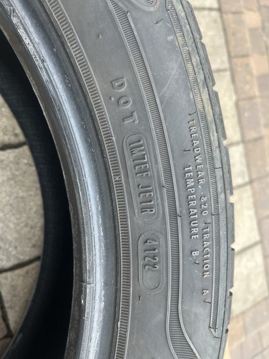 Opony Goodyear wielosezonowe 19