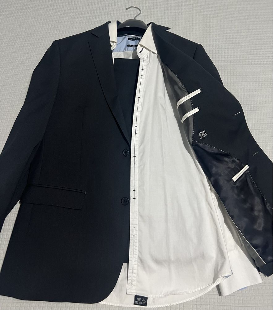 Fato completo com camisa de Homem