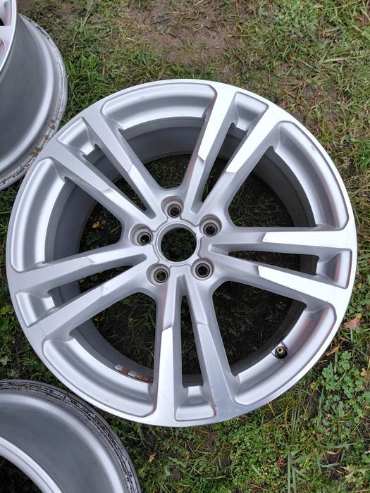 Alufelgi Audi S-line 18 cali