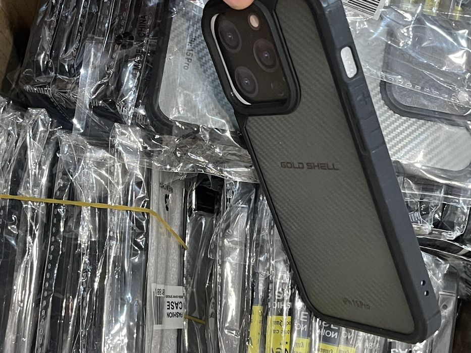 Чохол з гарним захистом для моделей 12 Pro Max 13 14 pro 15 Pro