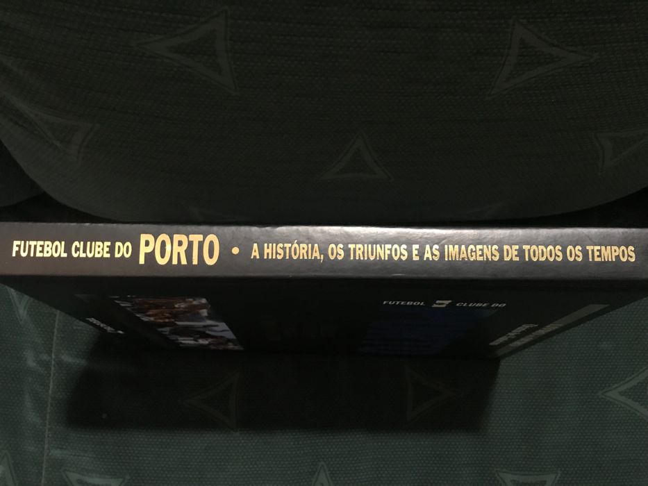 Vendo livro noVo história do FCP (O LIVRO DE OURO111