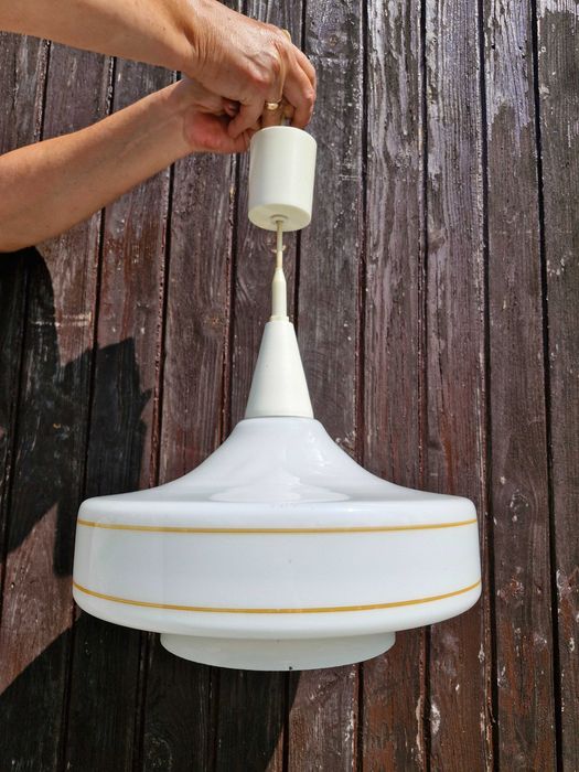 Lampa wisząca Polam z czasów PRL duży klosz