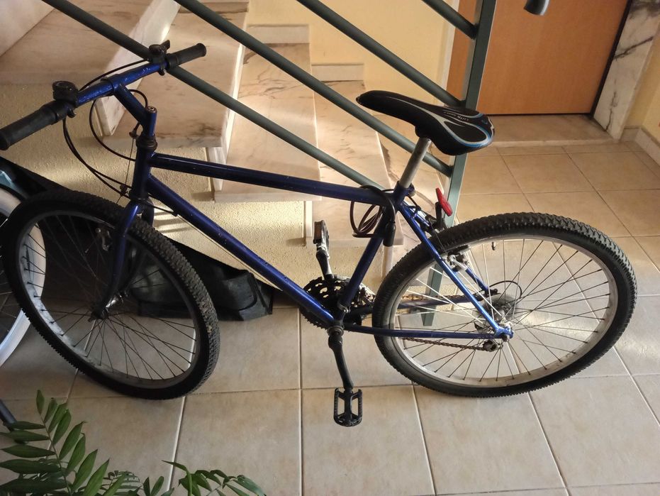 Bicicleta em estado de nova aro 26 com cadeado incluído