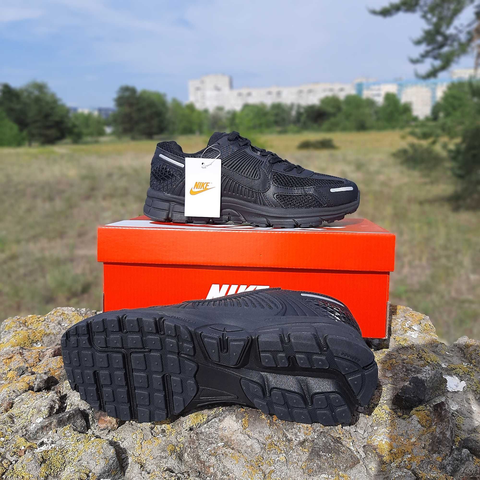 Чоловічі кросівки Nike Vomero 5 чорні