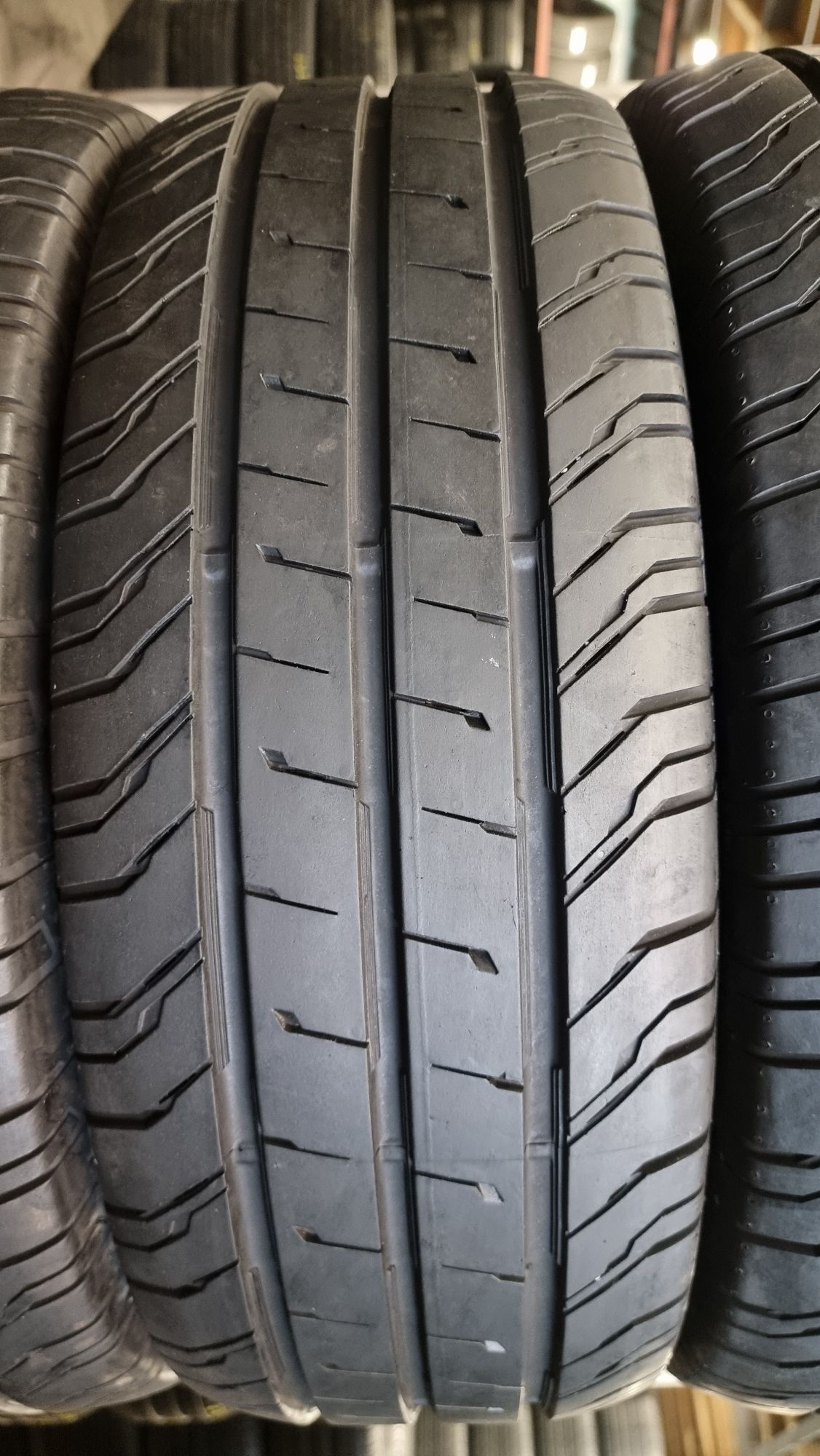 Шини літні 235х65хR16c Continental VanContact 200 / 4 ШТ 95-99% Прот