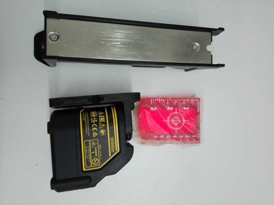 Laser Krzyżowy Poziomica DeWalt