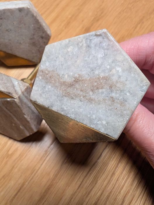 Gałki uchwyty do mebli marmurowe ZARA Home