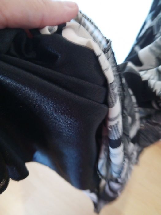 Saia estampada, senhora tamanho L