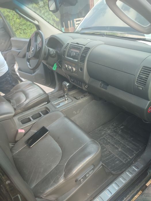 Nissan Navara 2,5 D автомат