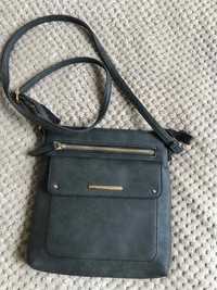 Жіноча сумочка  на ремінці темно сірого кольору фірми Primark