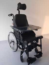 Cadeira de Rodas Conforto INVACARE semi nova