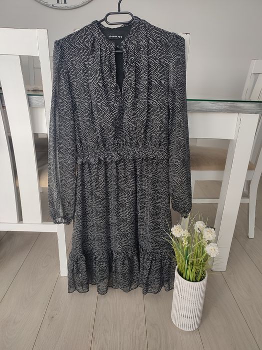 Elegancka sukienka do kolan Reserved rozm 36 S