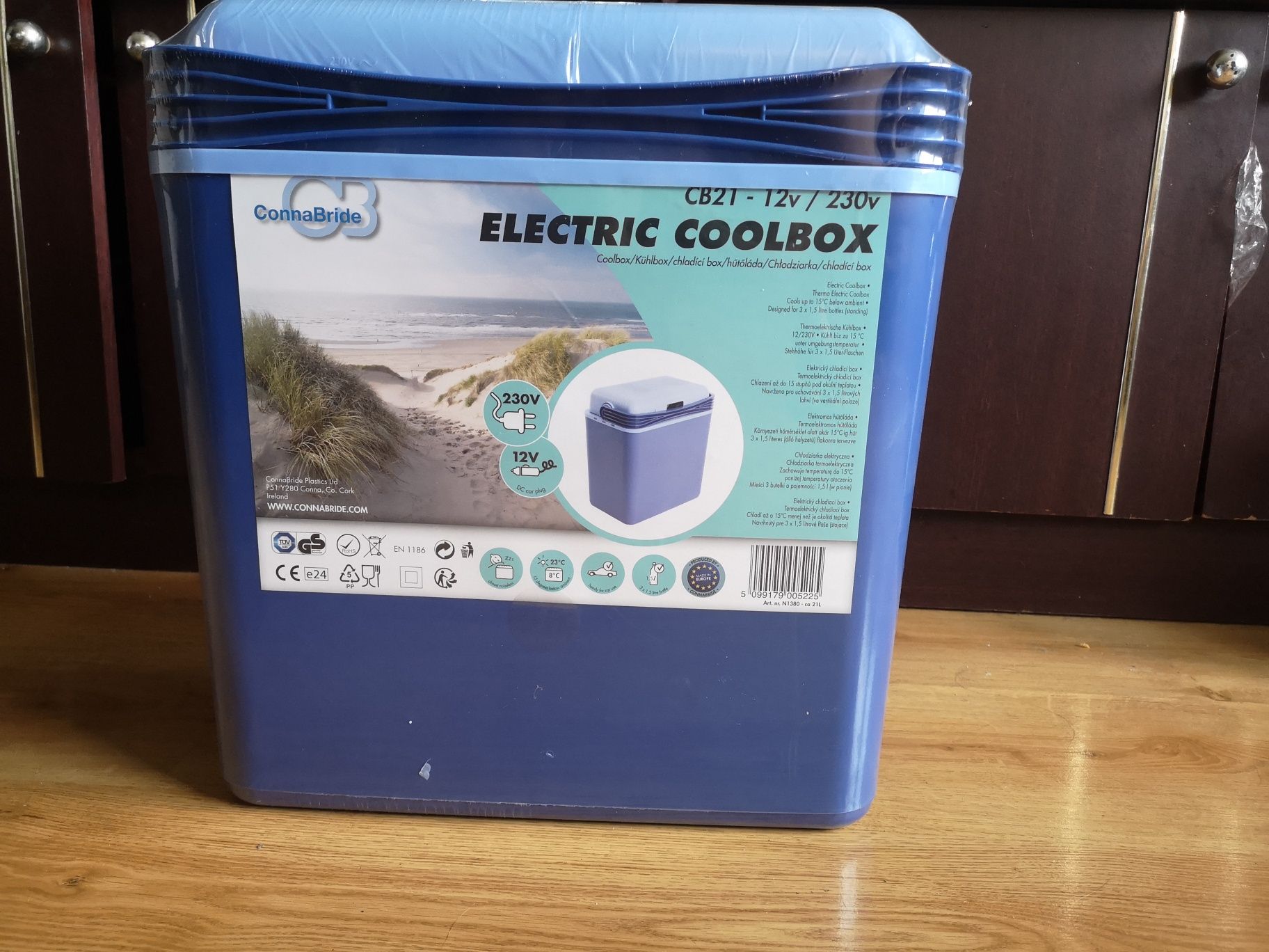 Автохолодильник Electric Cool Box 21l 12/220