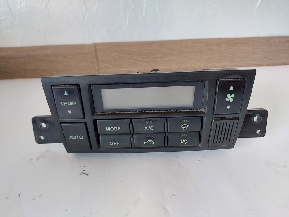 Есть запчасти на Hyundai Tucson JM 2.0 2004-2010