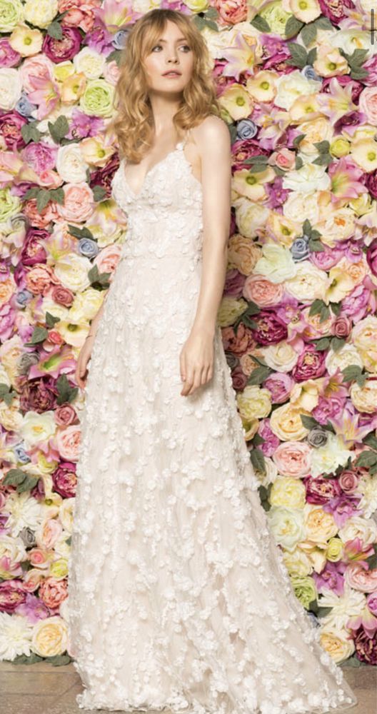 Suknia ślubna Aleksandra Mirosław koronka kwiaty 3D, ecru