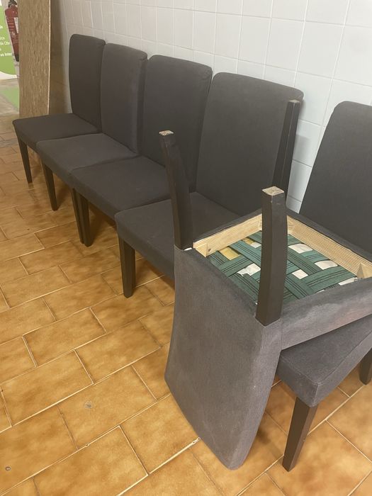 6 cadeiras almofadadas