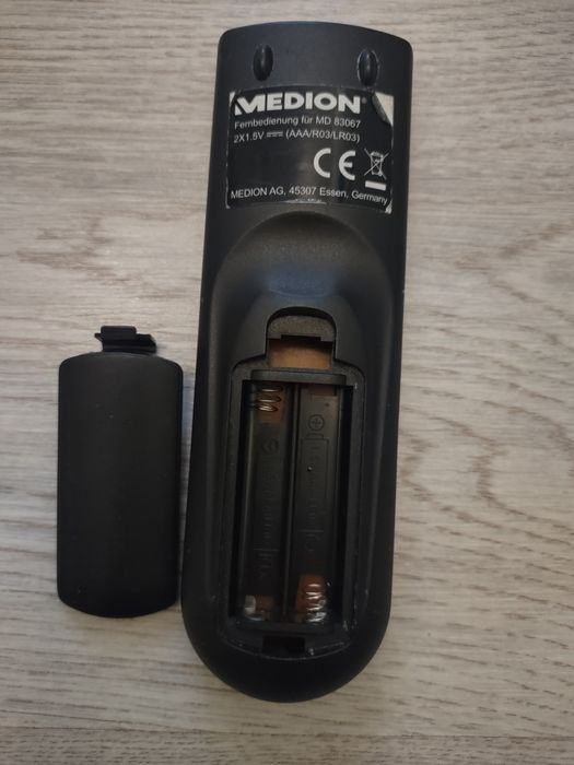 Oryginalny pilot Medion do MD 83067
