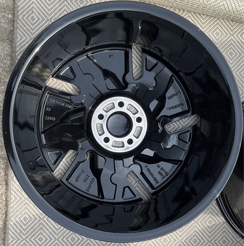 Felgi aluminiowe Volvo 19” 5x108 8.5J OE