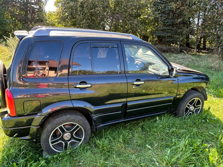 Suzuki Grand Vitara SUZUKI Grand Vitara 2,5 V6 Comfort automat terenowy