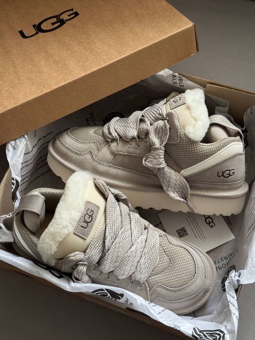 UGG Lowmel Light Grey