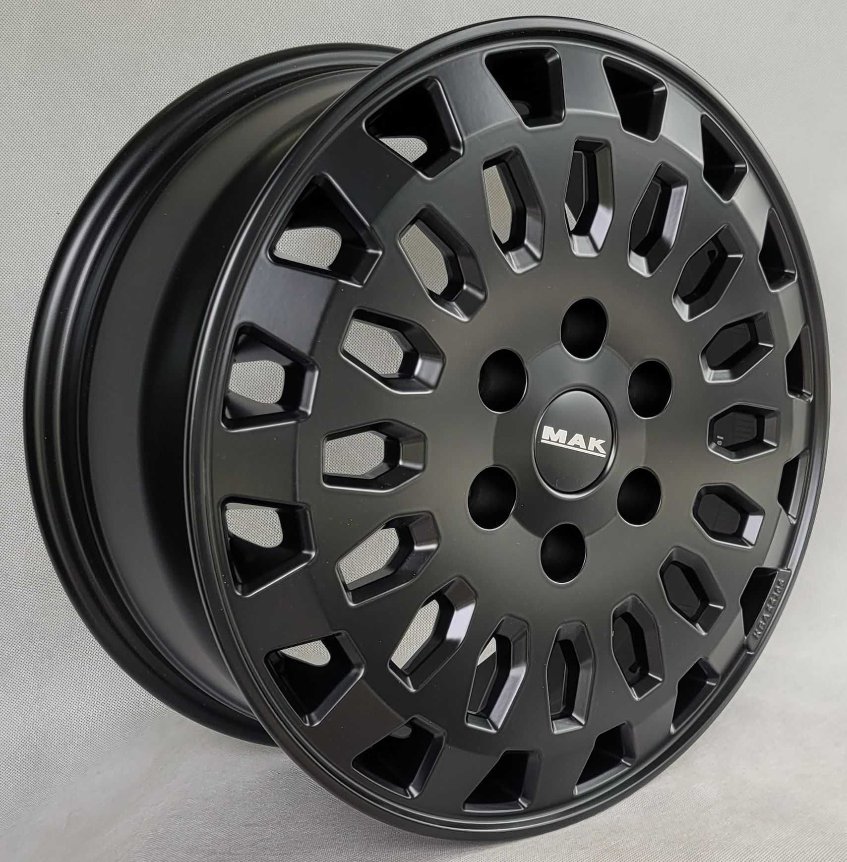 Felgi 16 6x120 Ford Tourneo Custom Ford Transit Custom V710 NRN MAK