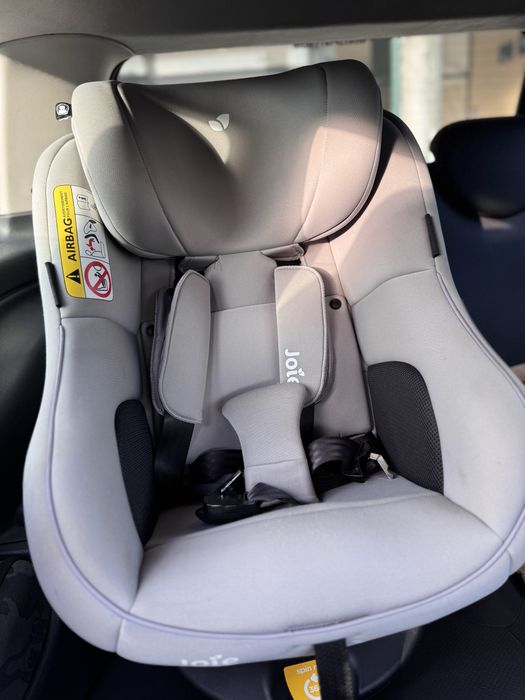 Cadeira auto Joie Spin 360 cinzenta
