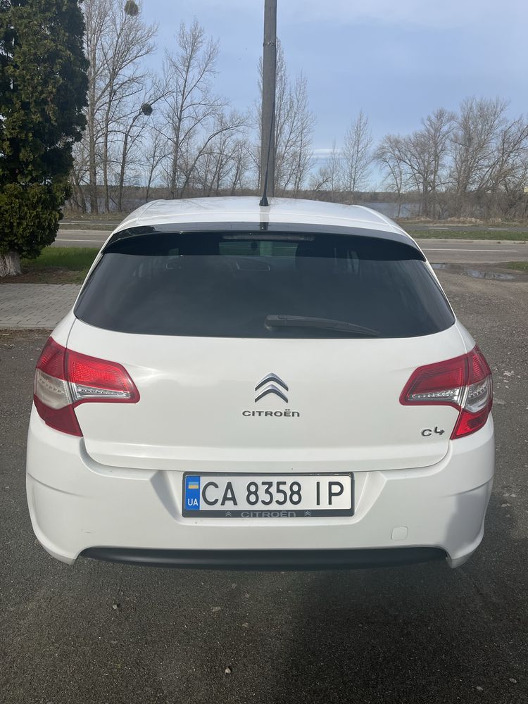 Citroen C4 2010 рік