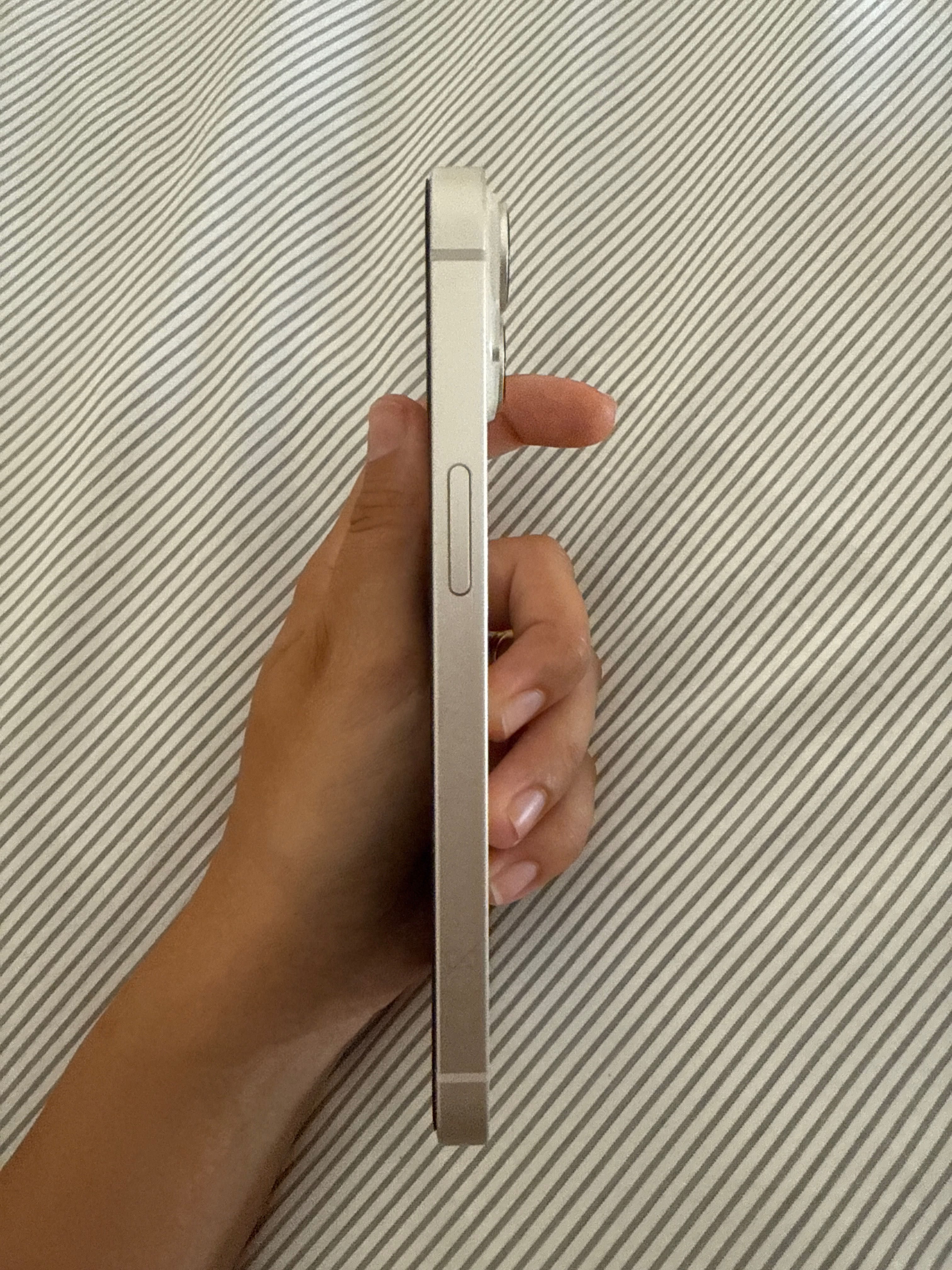 iPhone 14 como novo