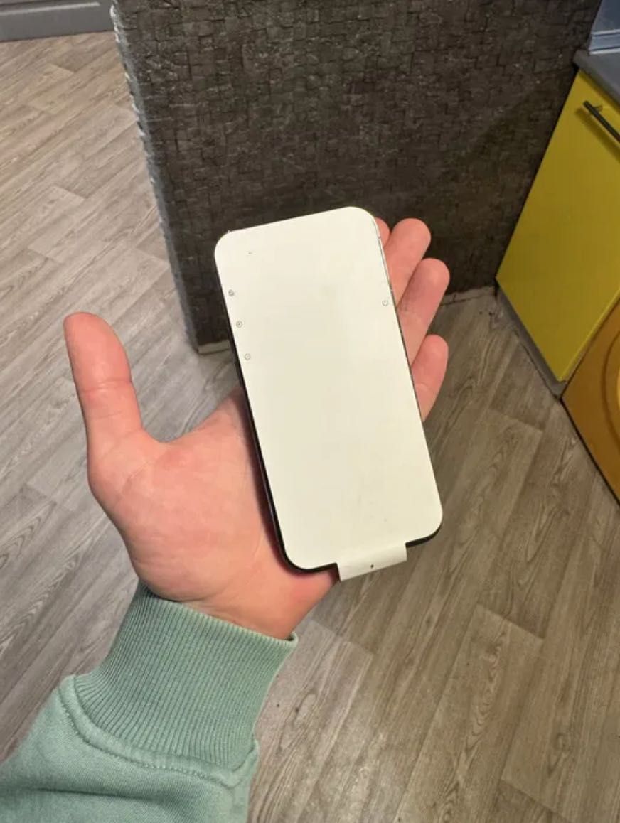 Iphone 14 pro 256 з новим екраном в плівці і новую батареею