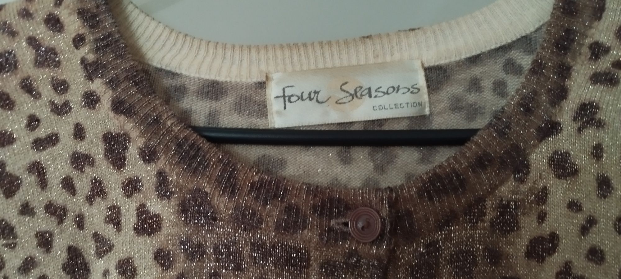 Sweter w panterkę że złotą nitką