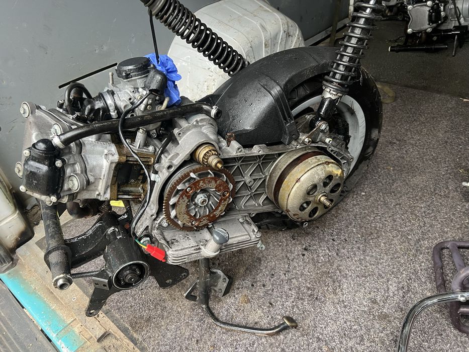 Vespa gts 125 silnik