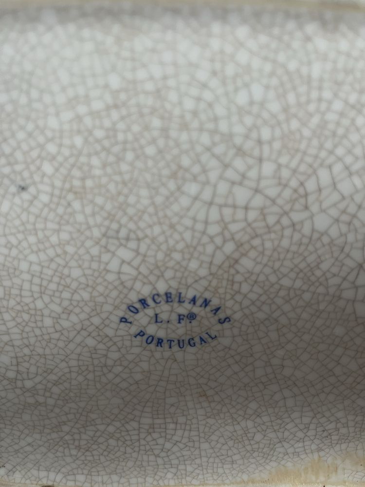 Jarra em louça para decoraçao