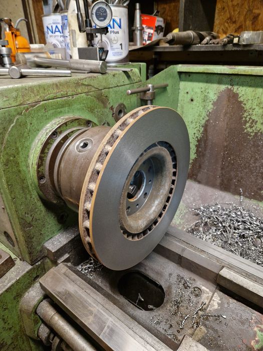 Usługi Tokarskie Frezowanie Spawanie KMETAL