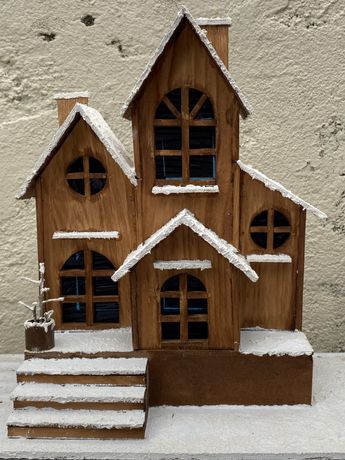 Casinhas de Natal em madeira, feitas à mão