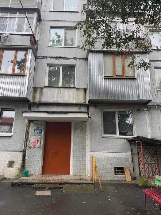 1-КІМНАТНА КВАРТИРА З капітальним РЕМОНТОМ (40935)