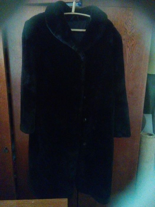 Шуба мутон натуральная р-р 48-50