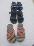3 pares de chinelos