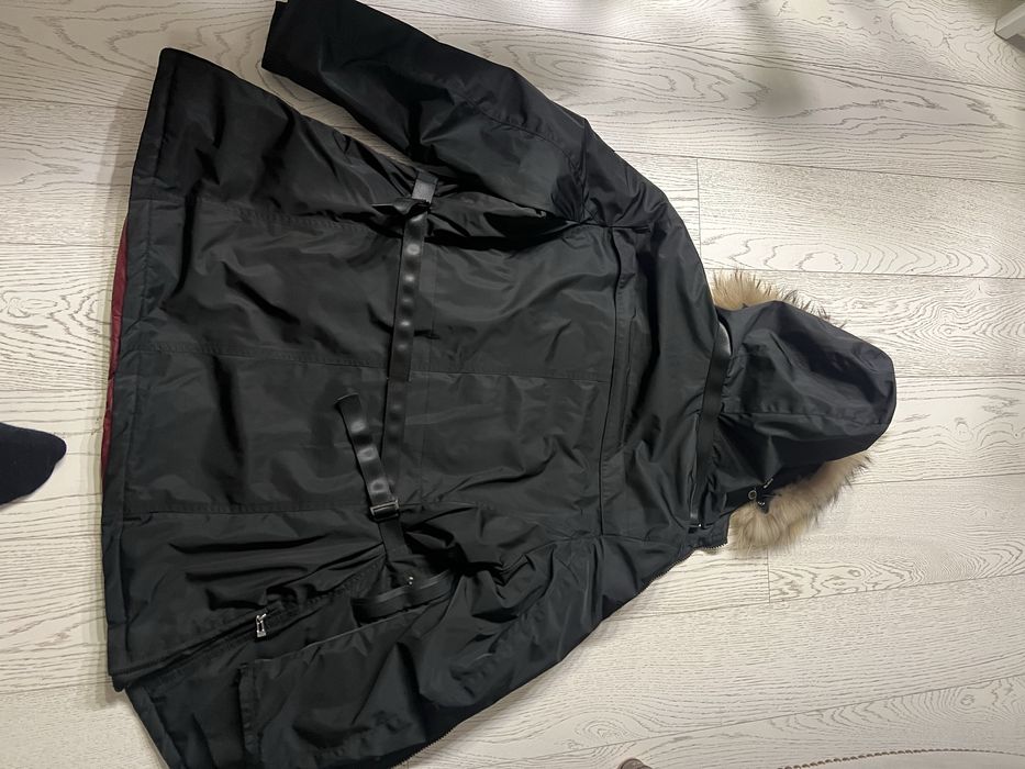 Продам пуховик дживанши