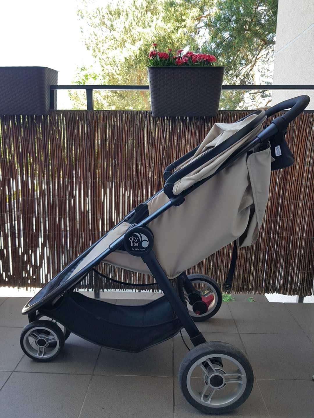 Wózek BABY JOGGER City Lite