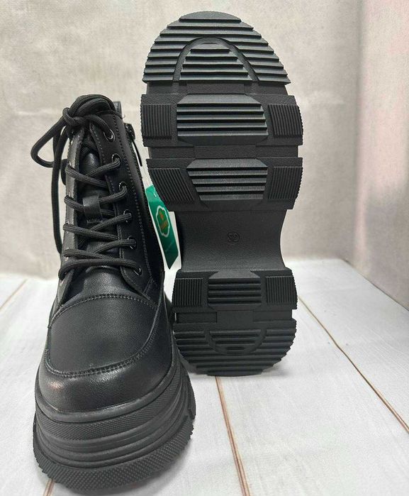 Дитячі підліткові зимові черевики на овчині  Paliament чорні р32-р37